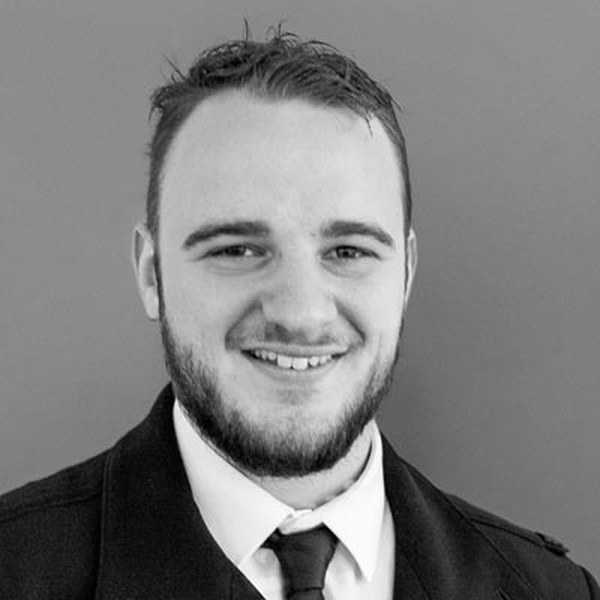Portrait von Dennis Milbrodt, Technischer Assistent bei Bestattungen Fritz
