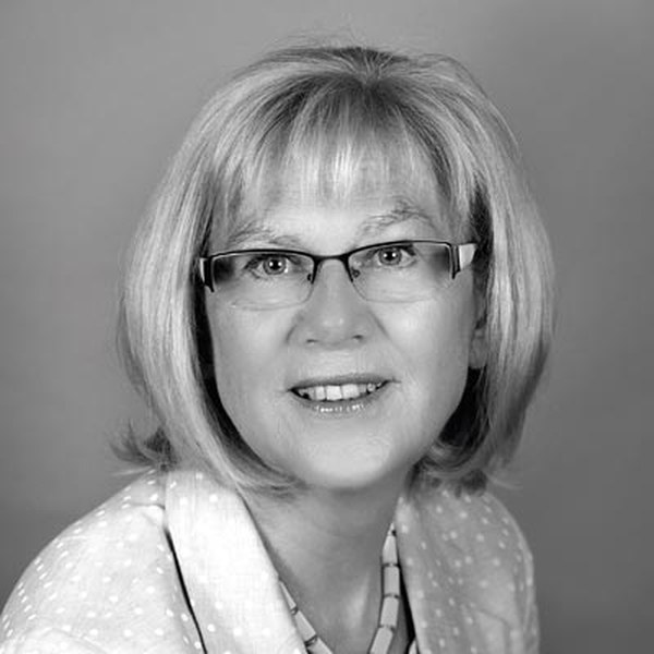 Portrait von Karin Litzenburger, Büroorganisation bei Bestattungen Fritz