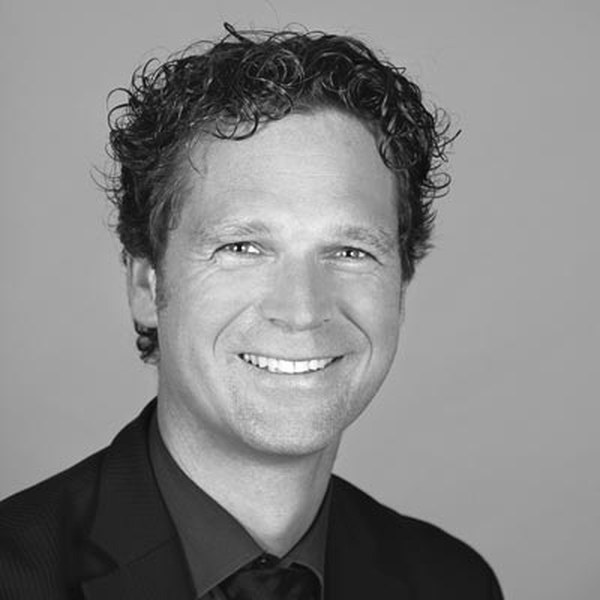 Portrait von Christian Fritz, Bestattungsmeister, Thanatopraktiker bei Bestattungen Fritz