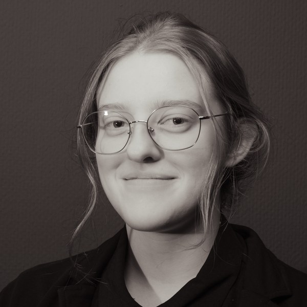 Portrait von Leonie Ehrentraut, Auszubildende (3. Lehrjahr) bei Bestattungen Fritz